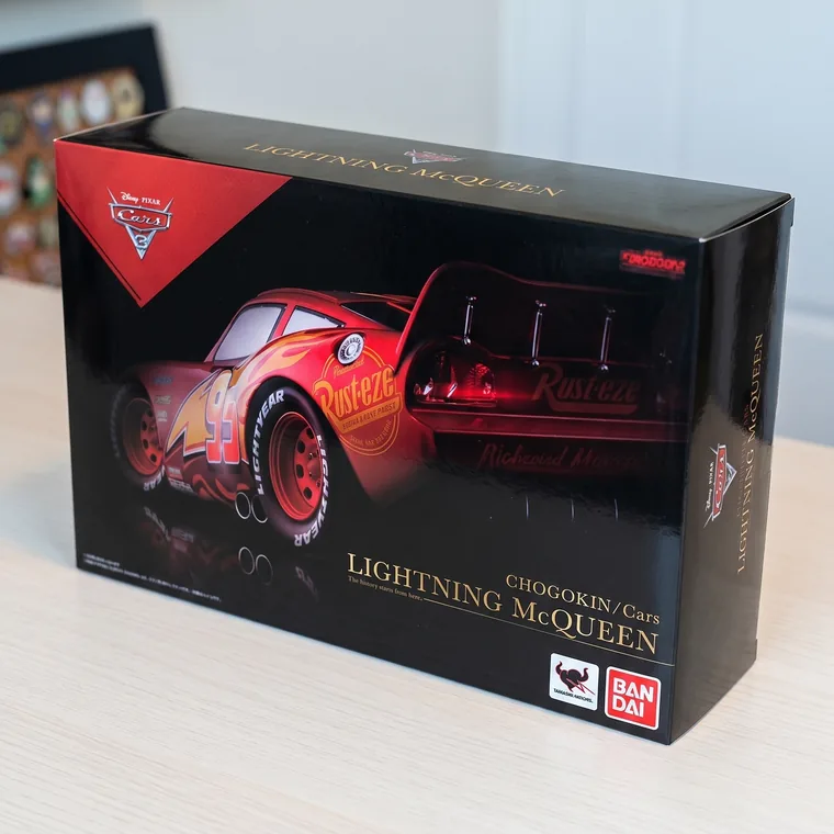 Caixa original lacrada da miniatura, com selo Bandai e Tamashii Nations